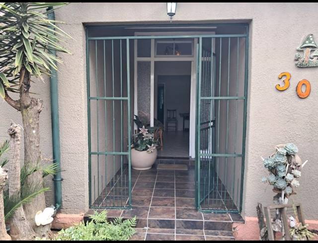 3 BEDROOM HOUSE FOR SALE IN KRUGERSDORP WEST